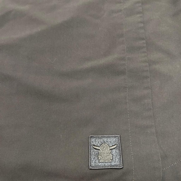 🌟 Figs x Star Wars Limited Edition Grey Scrub Top ! 🌟 - Picture 5 of 7